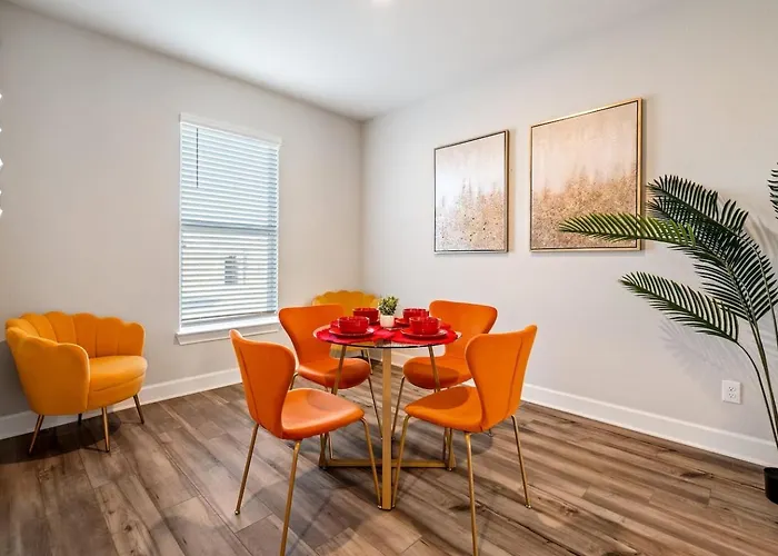 Crew-ready Private Brs W Tvs Parking Holiday home Fort Worth