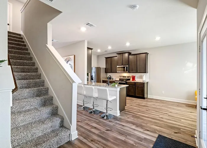 Crew-ready Private Brs W Tvs Parking Fort Worth